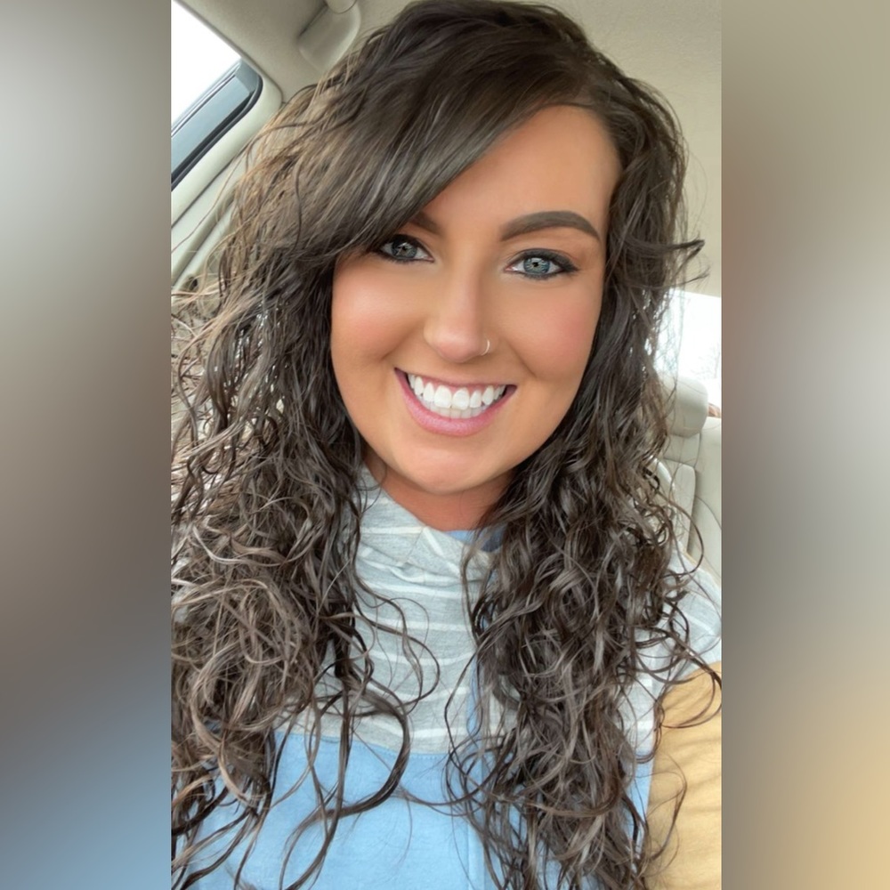 Meet your Posher, Courtney J.